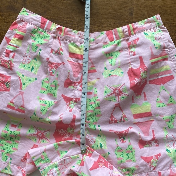 Lilly Pulitzer shorts. Size 8.​​​ - Picture 3 of 8